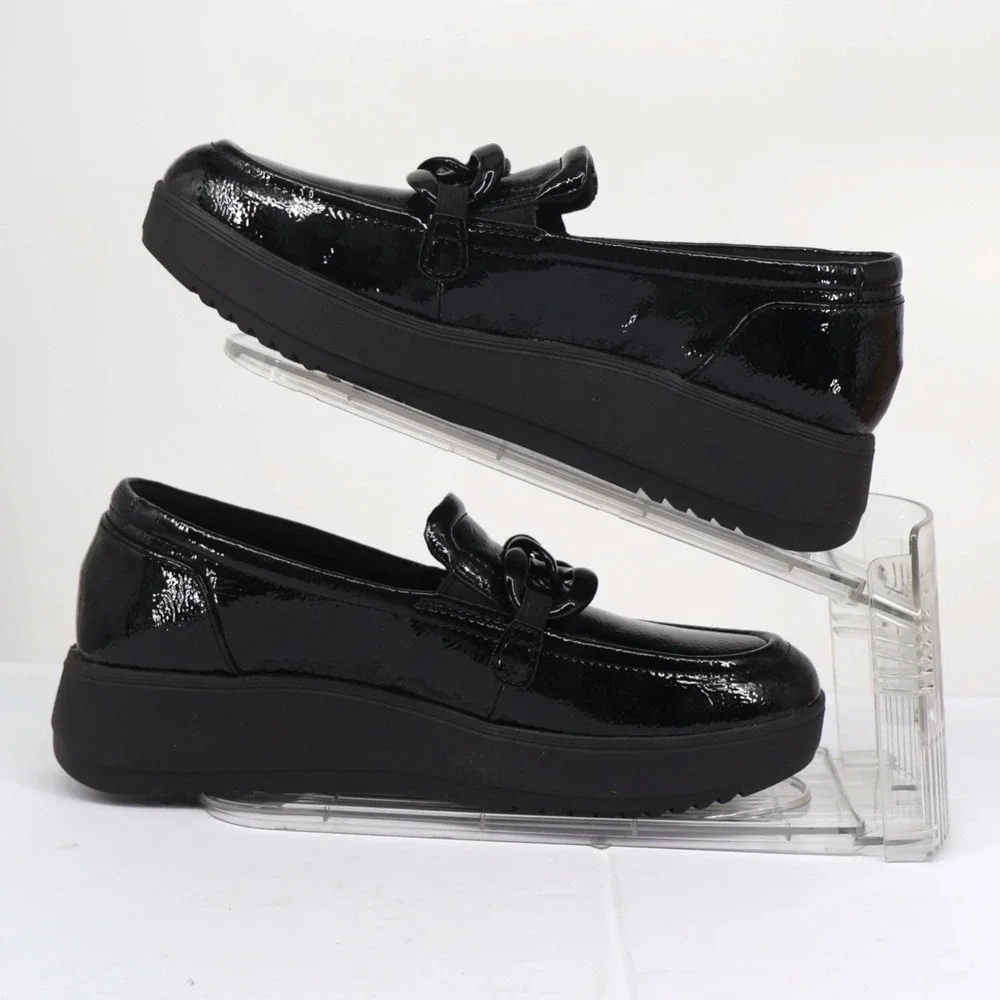 Clarks Zylah May Black Crinkle Patent Chain Platform Loafer 9 M NIB Office Siren